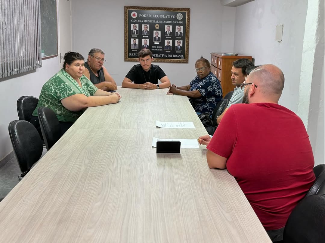 Câmara Municipal de Andradas discute melhorias para o bairro Angola