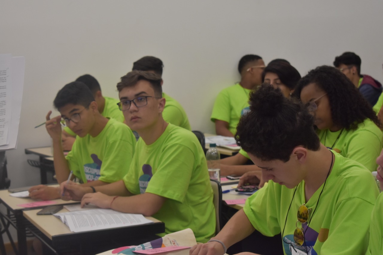 Aluno Vinycius, da escola Dr. Alcides Mosconi, representou Andradas na Plenária Estadual do PJ 2019.jpeg